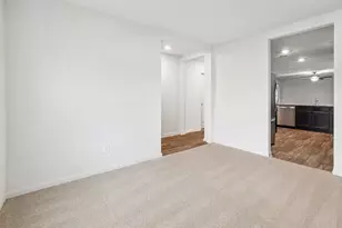 1040 Riverdale Cove, Jarrell, TX 76537 - Photo 13