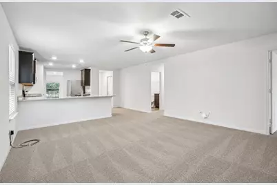 1040 Riverdale Cove, Jarrell, TX 76537 - Photo 11