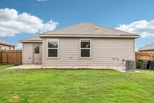 1040 Riverdale Cove, Jarrell, TX 76537 - Photo 31