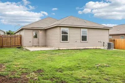 1040 Riverdale Cove, Jarrell, TX 76537 - Photo 33