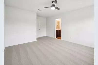 1040 Riverdale Cove, Jarrell, TX 76537 - Photo 19