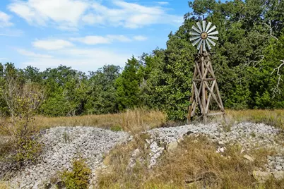 141 Morning Dove Lane, Elgin, TX 78602 - Photo 7