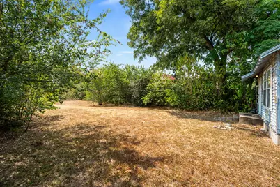1906 E 2nd Street, Austin, TX 78702 - Photo 33