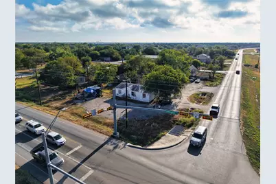 101 E Brenham Street, Manor, TX 78653 - Photo 7