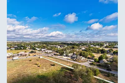 101 E Brenham Street, Manor, TX 78653 - Photo 3