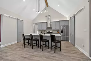 18107 Forrest Dr, Whitney, TX 76692 - Photo 9