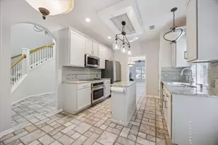 6 Muirfield Greens Cove, Lakeway, TX 78738 - Photo 11