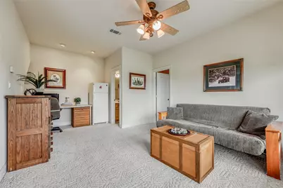 20711 Henry Avenue, Lago Vista, TX 78645 - Photo 17