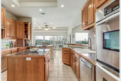 20711 Henry Avenue, Lago Vista, TX 78645 - Photo 13