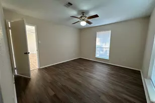 1047 Private Road 3022, Elgin, TX 78621 - Photo 7