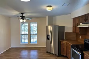 1047 Private Road 3022, Elgin, TX 78621 - Photo 5