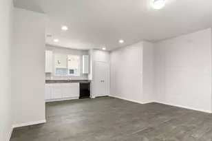 3051 Winding Creek Rd, Kyle, TX 78640 - Photo 17