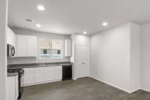 3051 Winding Creek Rd, Kyle, TX 78640 - Photo 23