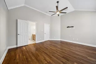 12825 Rush Creek Ln, Austin, TX 78732 - Photo 9