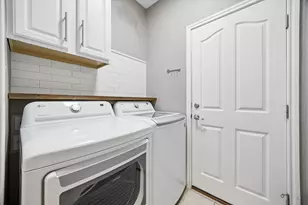 12825 Rush Creek Ln, Austin, TX 78732 - Photo 17