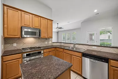 12825 Rush Creek Lane, Austin, TX 78732 - Photo 7