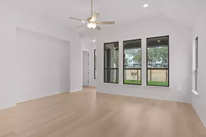 536 Raleigh Drive, Georgetown, TX 78633 - Photo 11