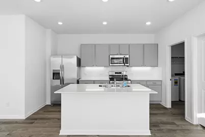 121 Hatari, Jarrell, TX 76537 - Photo 3