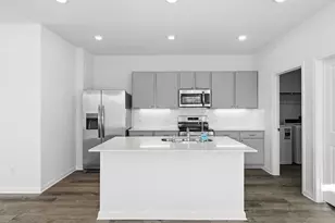 121 Hatari, Jarrell, TX 76537 - Photo 3