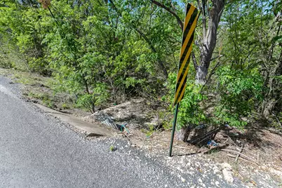 9006 Burklund Farms Road #B, Del Valle, TX 78617 - Photo 9