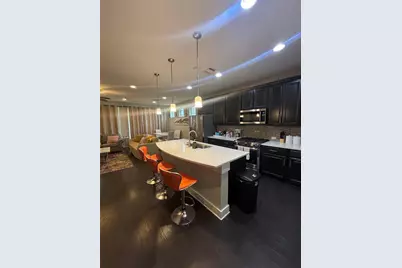 807 E 16th Street #B, Austin, TX 78702 - Photo 3