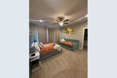 807 E 16th Street #B, Austin, TX 78702 - Photo 15