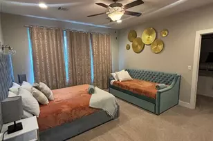 807 E 16th St, Austin, TX 78702 - Photo 15