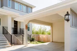 807 E 16th St, Austin, TX 78702 - Photo 1