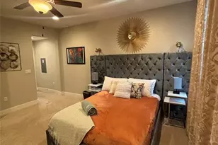 807 E 16th St, Austin, TX 78702 - Photo 11