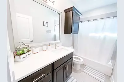 807 E 16th Street #B, Austin, TX 78702 - Photo 17