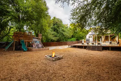 1214 Deloney Street, Austin, TX 78721 - Photo 31
