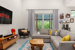 1214 Deloney St, Austin, TX 78721 - Photo 15