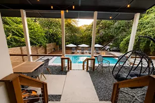 1214 Deloney St, Austin, TX 78721 - Photo 33