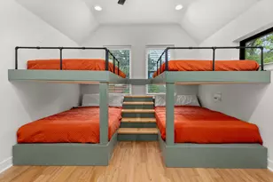 1214 Deloney St, Austin, TX 78721 - Photo 25