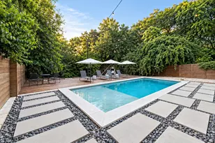 1214 Deloney St, Austin, TX 78721 - Photo 1