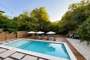 1214 Deloney St, Austin, TX 78721 - Photo 3