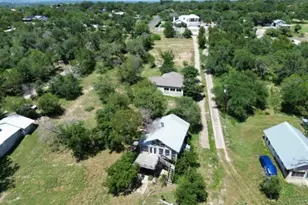 24909 Lakeview Dr, Spicewood, TX 78669 - Photo 3