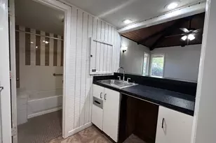 126 Conference Dr, Bastrop, TX 78602 - Photo 5