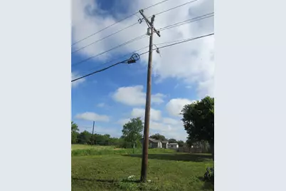 500 Arnold Drive, Bartlett, TX 76511 - Photo 3