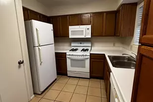 6106 La Naranja Ln, Austin, TX 78749 - Photo 9