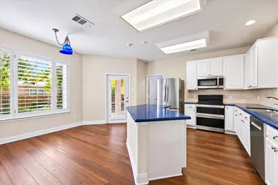 301 Leanne Drive, Georgetown, TX 78633 - Photo 11