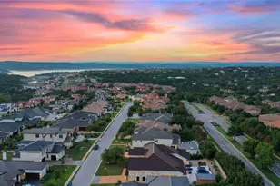 107 Bisset Ct, Austin, TX 78738 - Photo 39