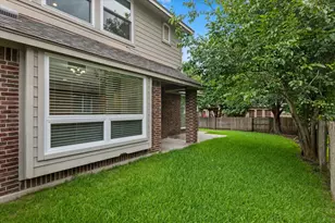 2304 Village View Loop, Pflugerville, TX 78660 - Photo 5