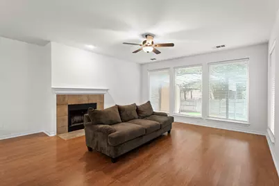 2304 Village View Loop, Pflugerville, TX 78660 - Photo 13