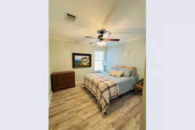 9300 Pioneer Forest Drive, Austin, TX 78744 - Photo 17