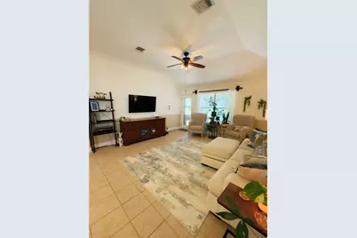 9300 Pioneer Forest Drive, Austin, TX 78744 - Photo 21