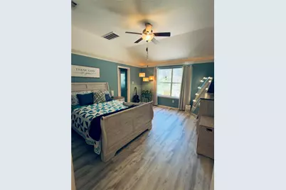 9300 Pioneer Forest Drive, Austin, TX 78744 - Photo 23