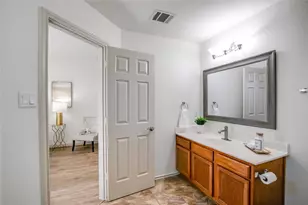 2410 Great Oaks Dr, Round Rock, TX 78681 - Photo 23