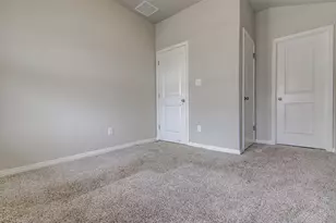 300 Bear Oak St, Hutto, TX 78634 - Photo 15