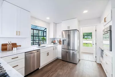 5203 Cueva Drive, Austin, TX 78738 - Photo 11